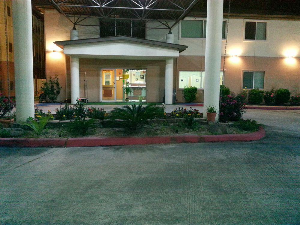 Motel 6 Humble, Tx - Houston International Airport Buitenkant foto
