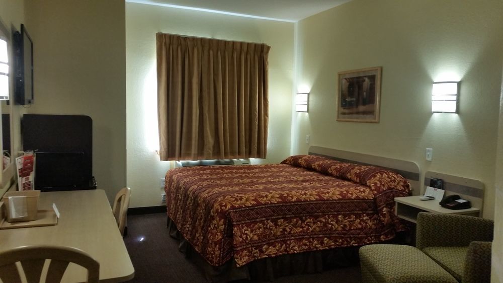 Motel 6 Humble, Tx - Houston International Airport Buitenkant foto